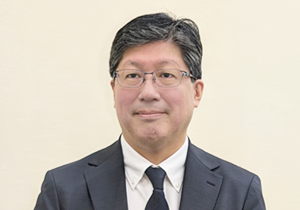 東 泰成